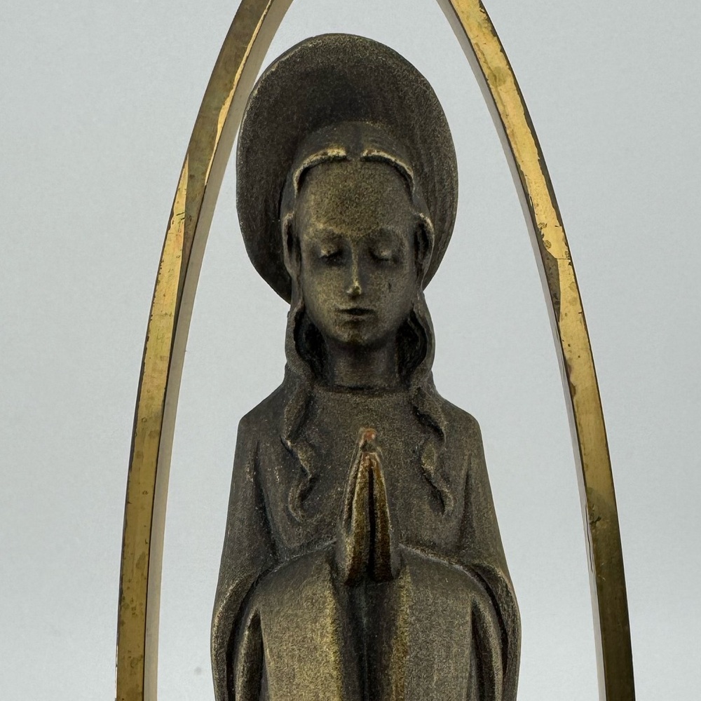 Elegant Bronze Colored Sculpture with Wooden Base Praying Madonna - Picture 7 of 7